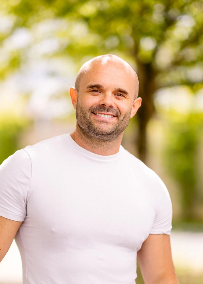 vidéaste freelance indépendant niort la rochelle clovis cherfils