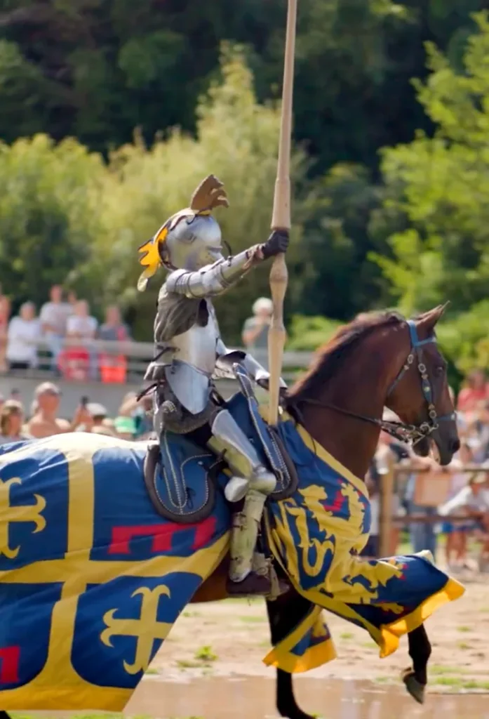 Chevalier en armure lors de la fête médiévale La Recouvrance à Niort, captation vidéo événementielle